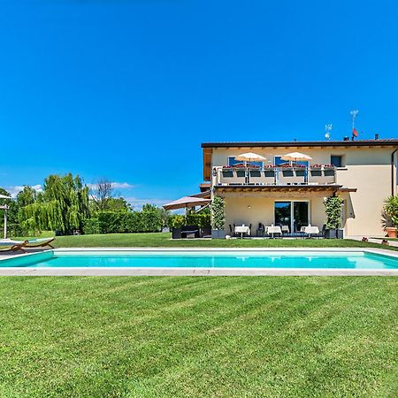 Marylinda Bed and Breakfast Desenzano del Garda Buitenkant foto