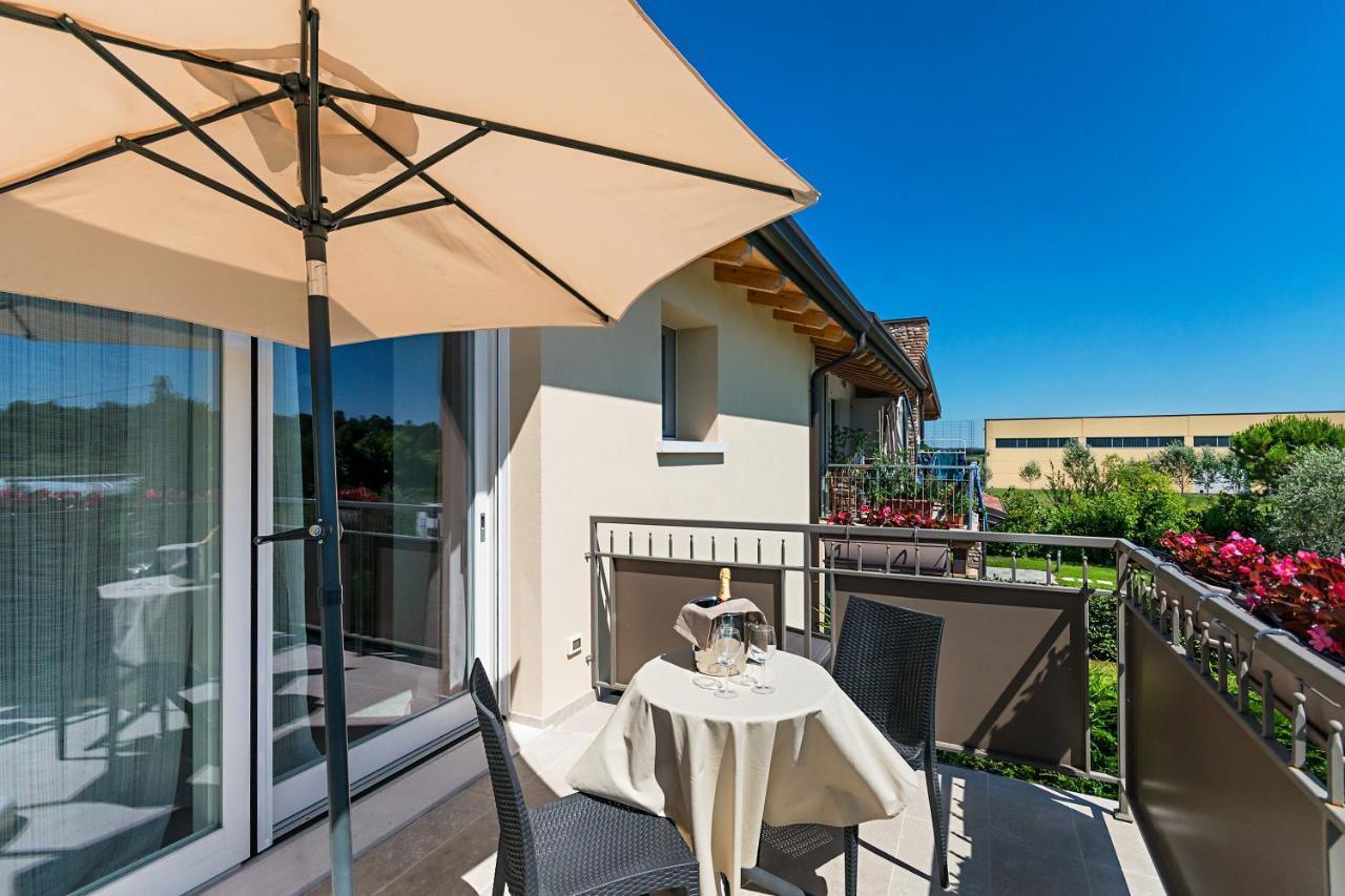 Marylinda Bed and Breakfast Desenzano del Garda Buitenkant foto