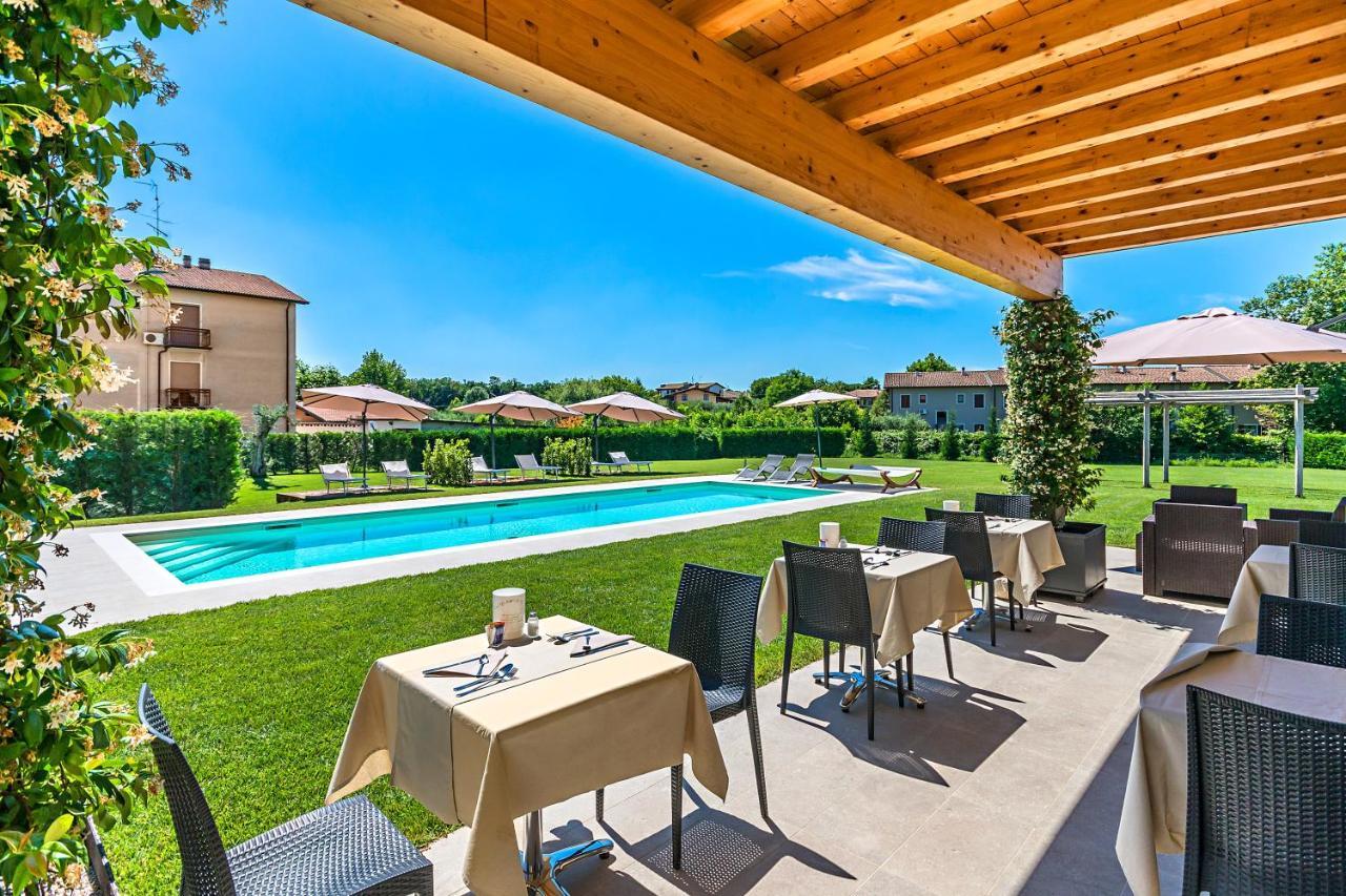 Marylinda Bed and Breakfast Desenzano del Garda Buitenkant foto