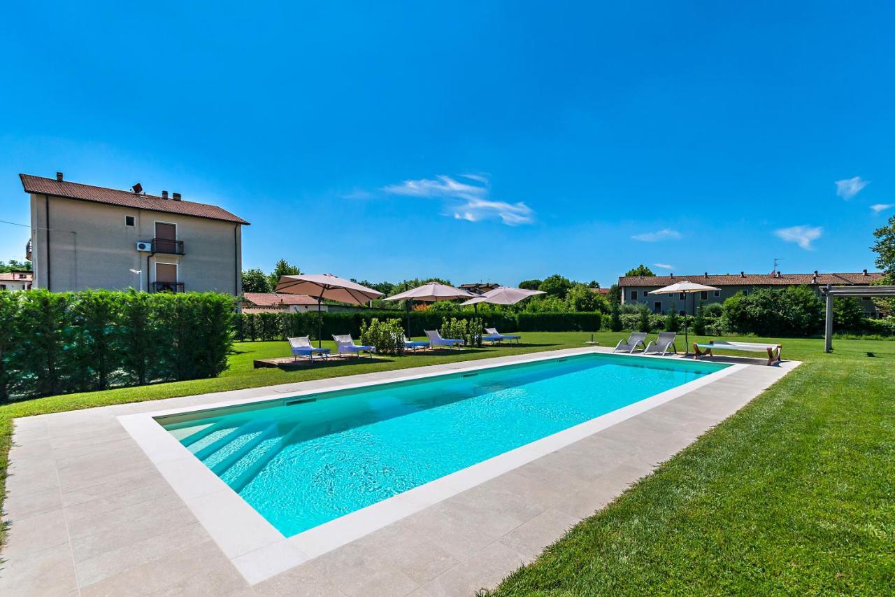 Marylinda Bed and Breakfast Desenzano del Garda Buitenkant foto