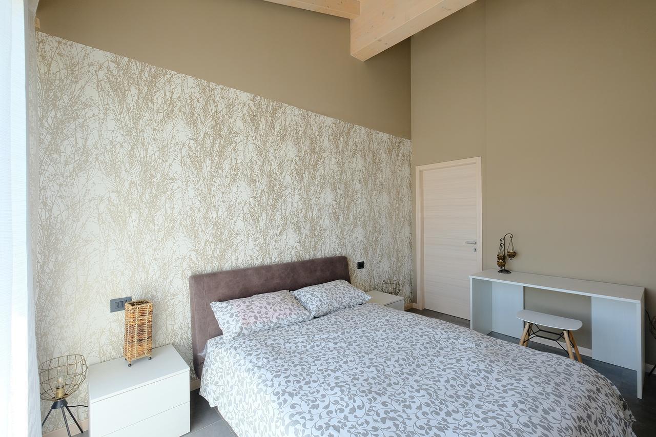 Marylinda Bed and Breakfast Desenzano del Garda Buitenkant foto