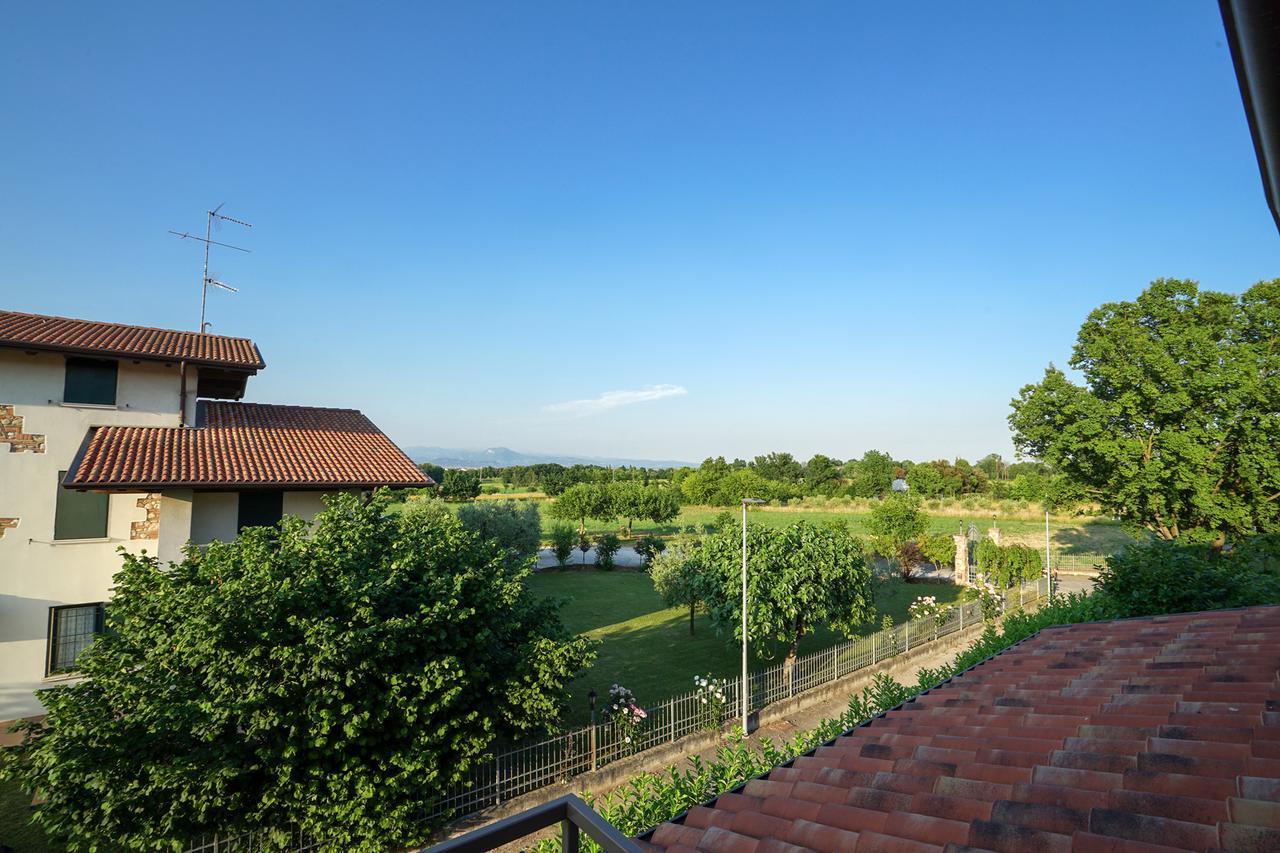 Marylinda Bed and Breakfast Desenzano del Garda Buitenkant foto