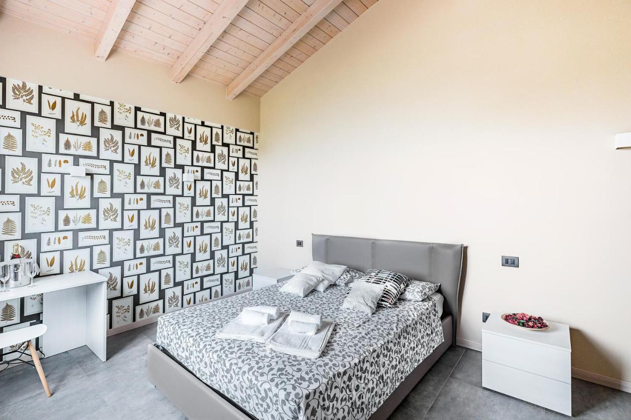 Marylinda Bed and Breakfast Desenzano del Garda Buitenkant foto