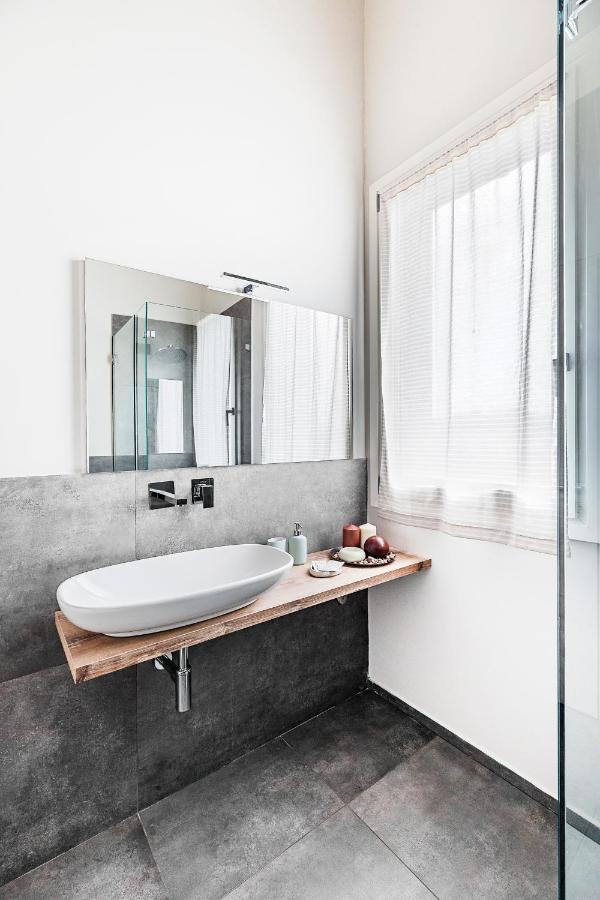 Marylinda Bed and Breakfast Desenzano del Garda Buitenkant foto
