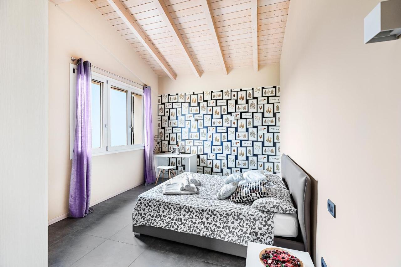 Marylinda Bed and Breakfast Desenzano del Garda Buitenkant foto