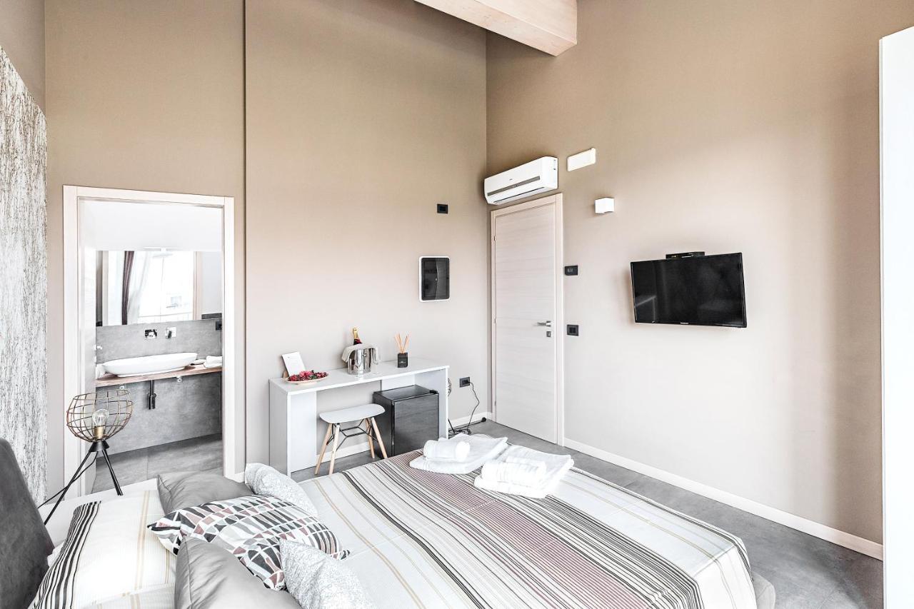 Marylinda Bed and Breakfast Desenzano del Garda Buitenkant foto