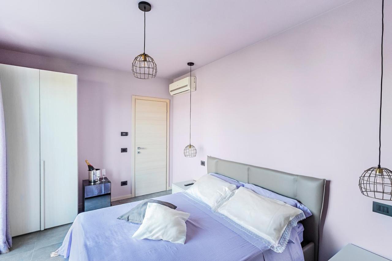 Marylinda Bed and Breakfast Desenzano del Garda Buitenkant foto