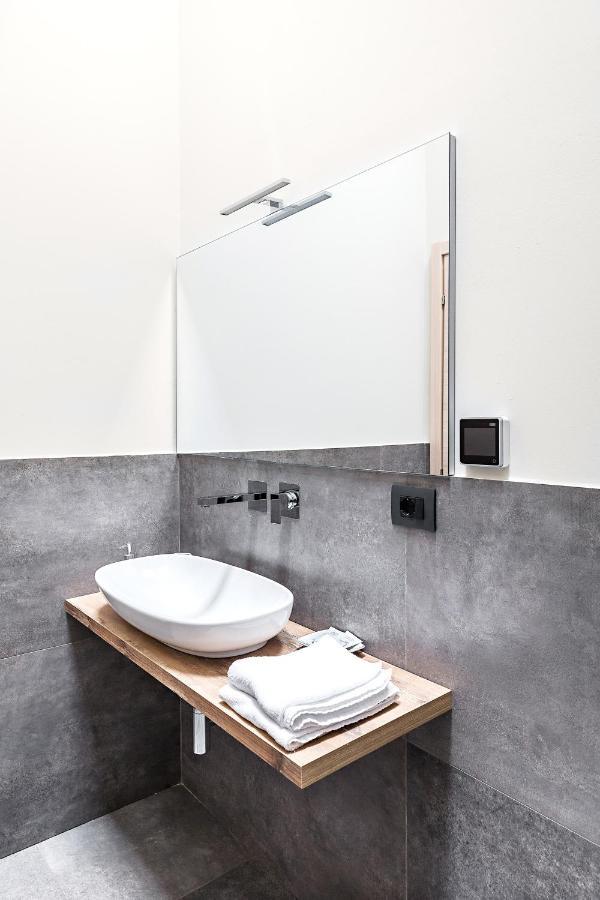 Marylinda Bed and Breakfast Desenzano del Garda Buitenkant foto